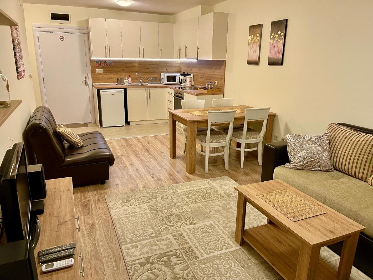 Pirin Dream View Apartments ราซล็อก ภายนอก รูปภาพ